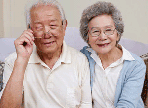 khun-Atitarn-and-wife